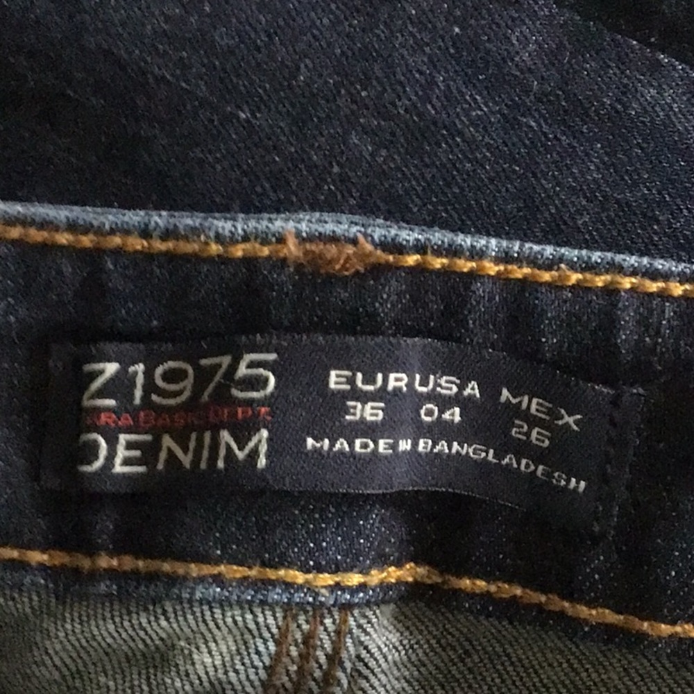 Jeans - Picture 11 of 11
